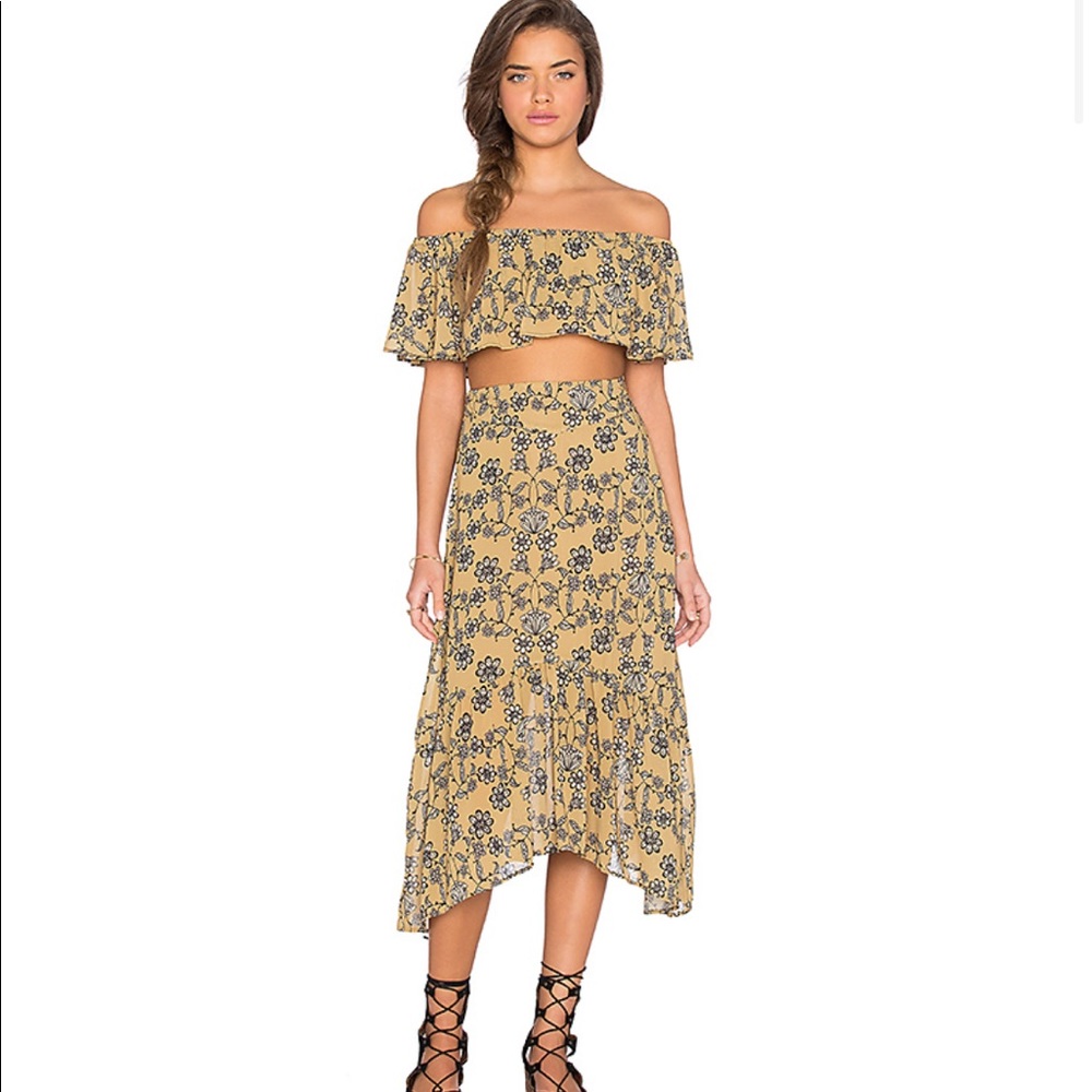 For love & lemons pia yellow set